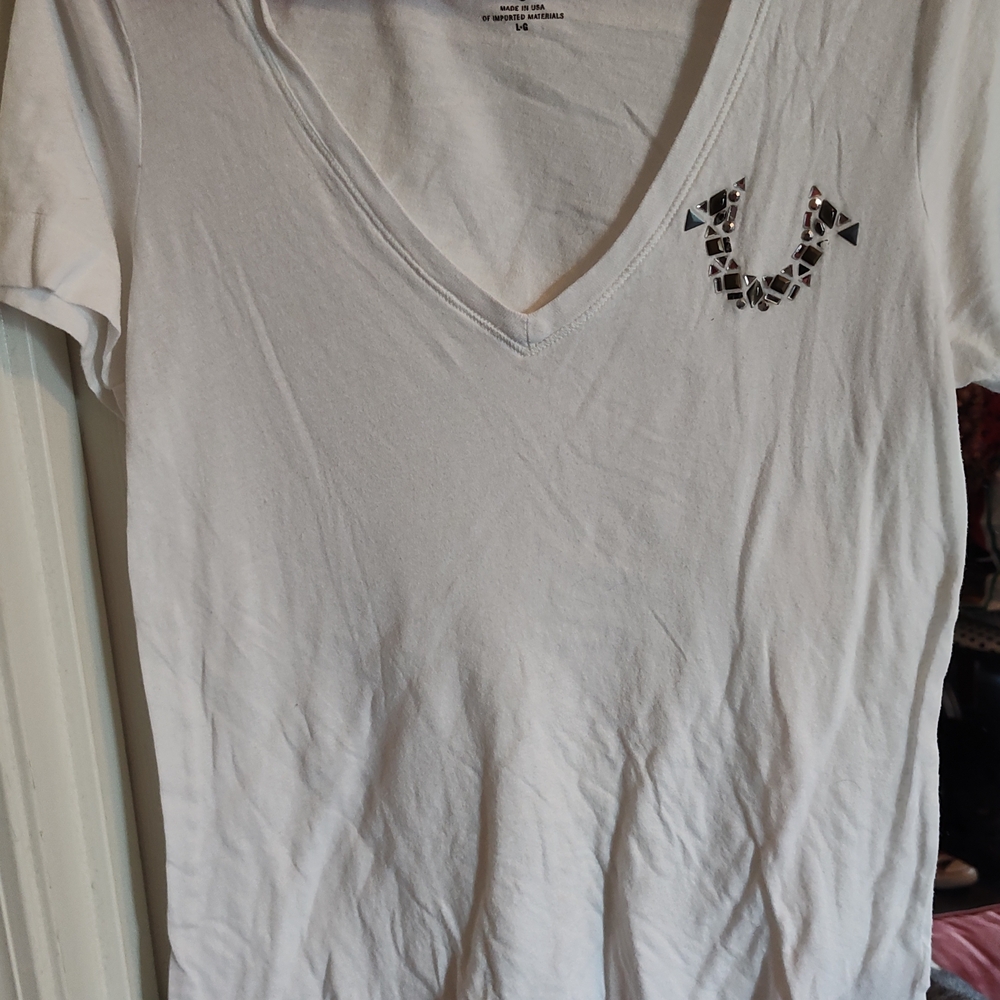 White V-Neck Tee with Stud Accent - Unbranded